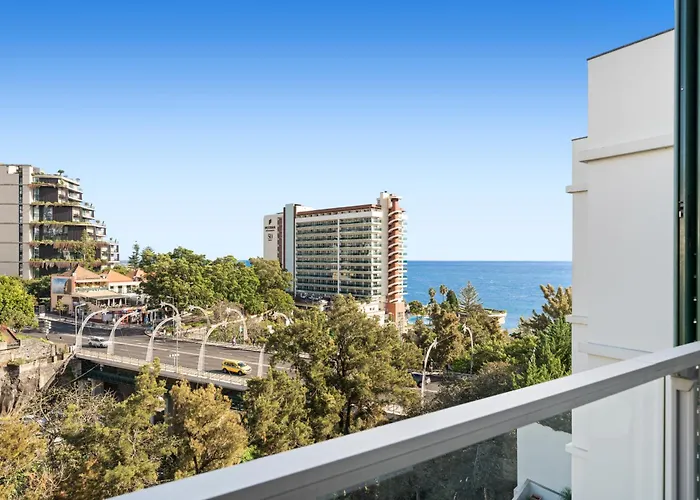 Vista Savoy * Funchal